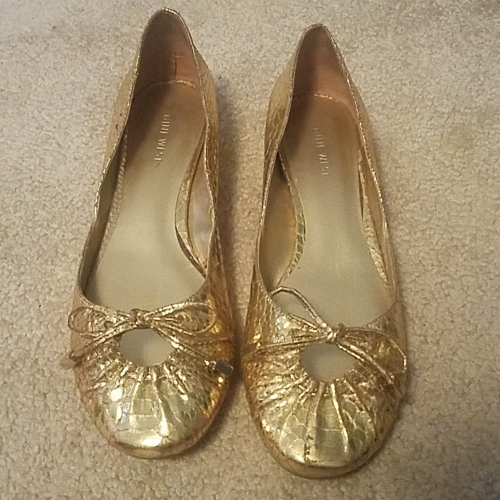 Gold shiny kitten heel flat